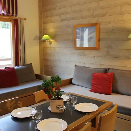 Christiana 408 Cles Blanches 3* Courchevel