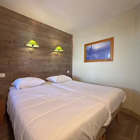 Christiana 408 Cles Blanches 3* Courchevel