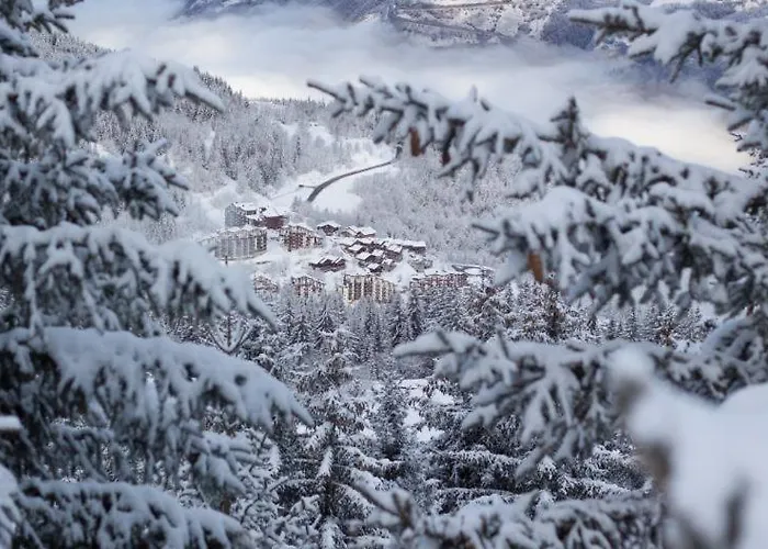 Christiana 408 Cles Blanches Hotel apartamentowy 3*