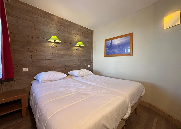 Christiana 408 Cles Blanches 3* Courchevel